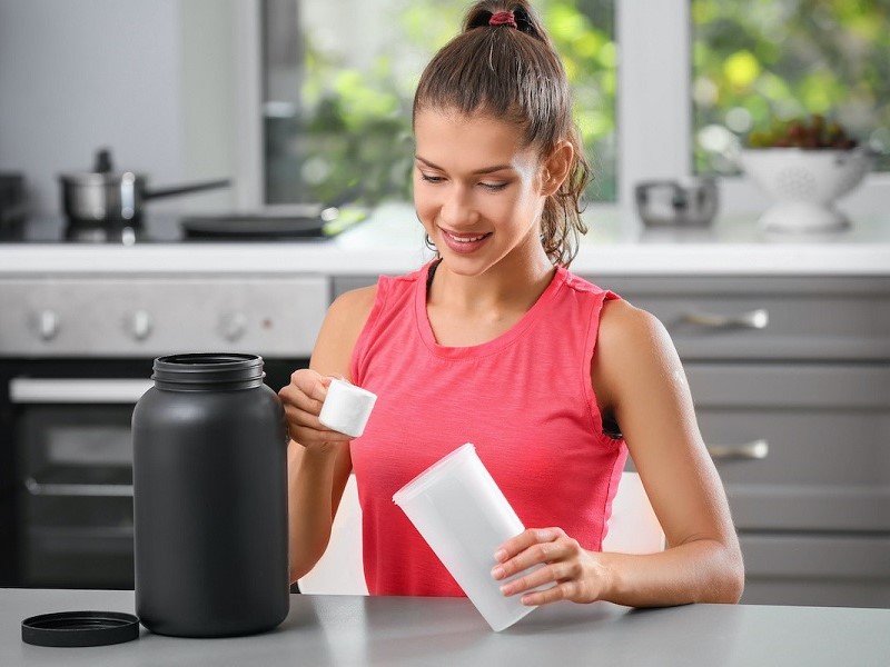 آیا می‌توان ال‌کارنیتین و BCAA را با هم مصرف کرد؟
